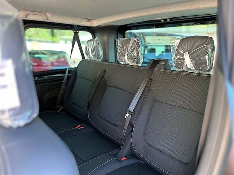 Nissan Primastar Kombi9 L1H1 2,8t dci170 DCt TEKNA 2ST