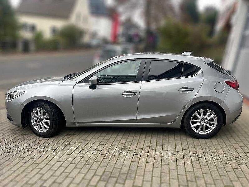 Mazda 3 2.0 Center-Line