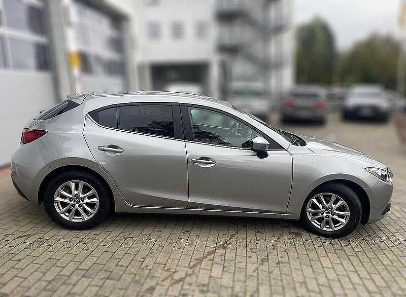 Mazda 3 2.0 Center-Line